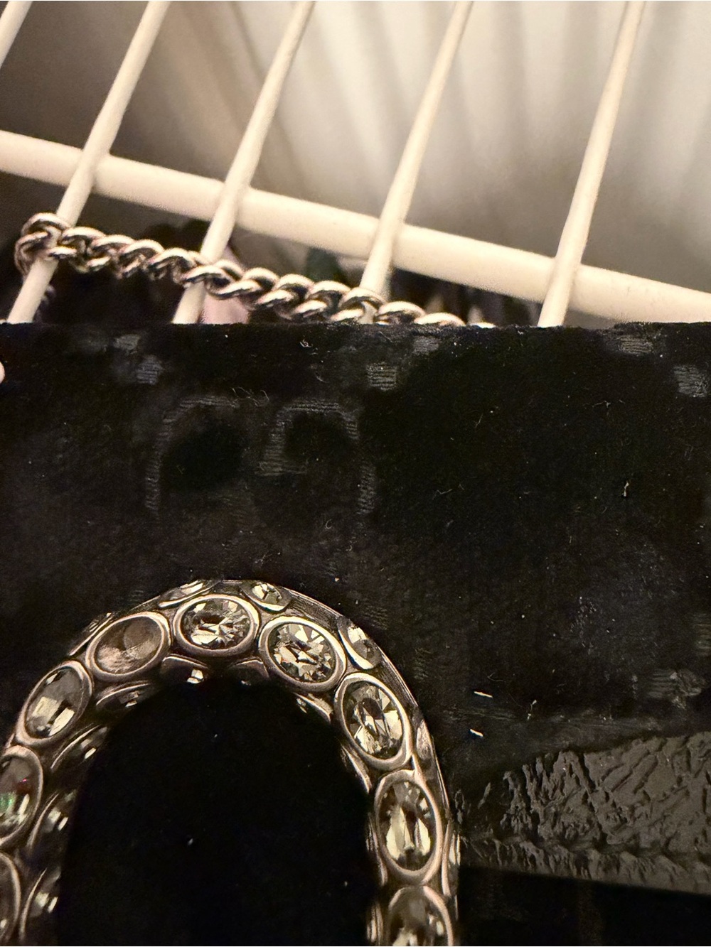 Gucci Black Velvet Chain Shoulder Bag with Embellished Horsebit - Picture 6 of 6